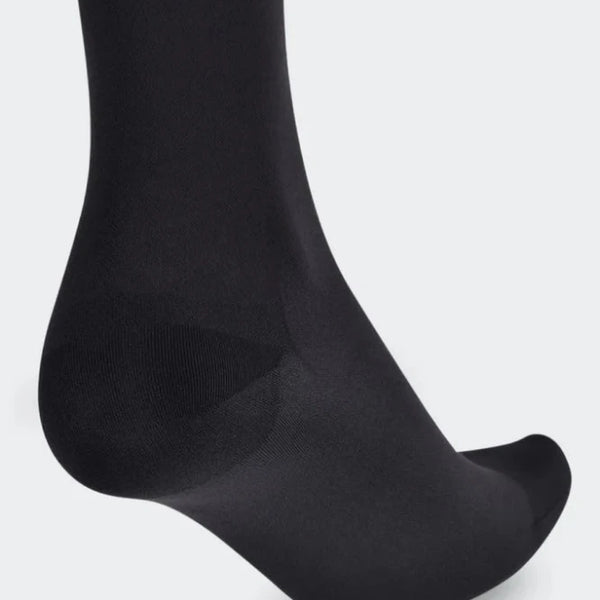 Black compression socks for use during pregnancy and after a c section - improved blood circulation and reduced leg fatigue, ideal for use during pregnancy and post partum, for athletes, travelers, and individuals with varicose veins.
